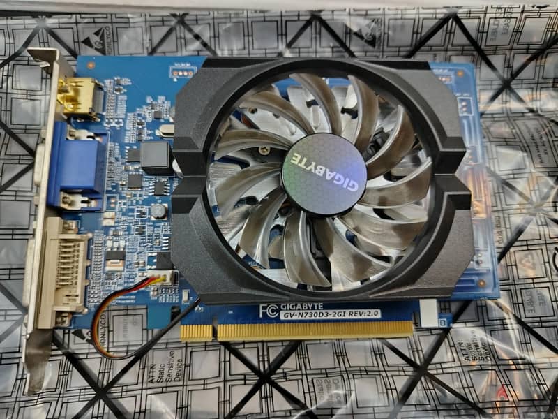 Gigabyte GT 730  2GB ddr 3 1