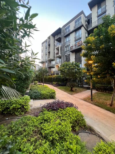 The only apartment available for rent on the ground floor in B8