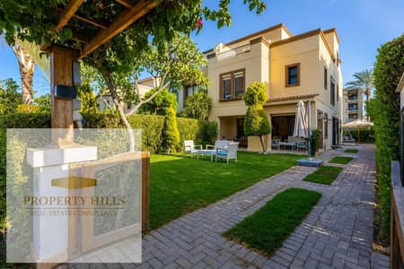 Last Risbel villa for sale in the heart of Marassi, immediate delivery, fully finished to the highest level, ready to move in, first row by the sea with views of the sea from all sides