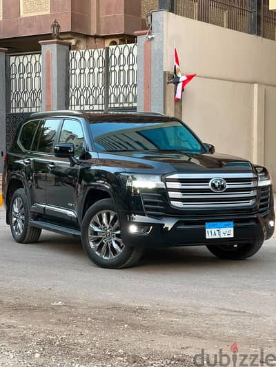LAND CRUISER MODEL 2026   /   لاند كروزر موديل 2026
