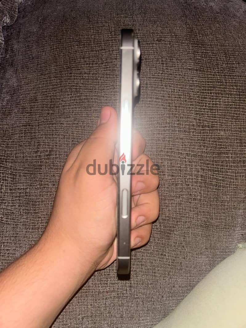 Apple - iPhone 16 Pro Max. battery 90 5