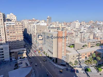 - شقة للبيع 300م ميامي - أمام الاكاديمية البحرية