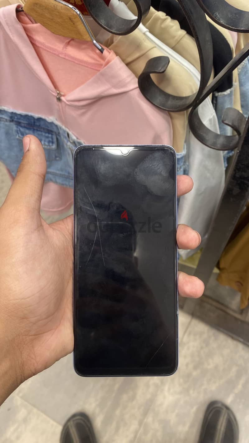 Realme 3 4