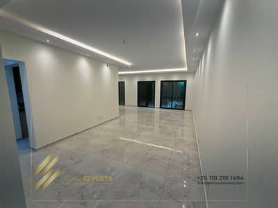 Apartment with garden for rent in eastown