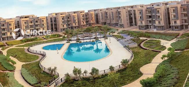 ستوديو مفروش اول سكن بروف ١٨٠م وبرايفت بول للإيجار في جاليريا مون فالي Galleria Moon Valley التجمع الخامس القاهرة الجديدة بالقرب من الAUC و ميفيدا