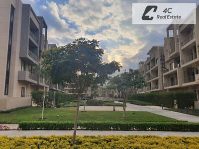 اقل سعر في الماركت بالتقسيط شقة للبيع 205م كورنر  تشطيب كامل فيو Club house  في المراسم فيفث سكوير في الجولدن اسكوير التجمع الخامس القاهرة الجديدة