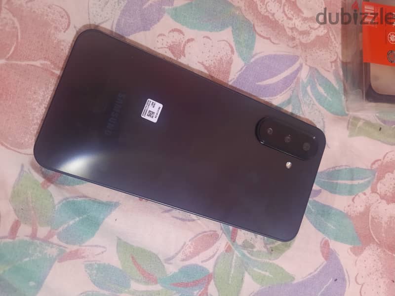 .  Samsung A17 جديد 1