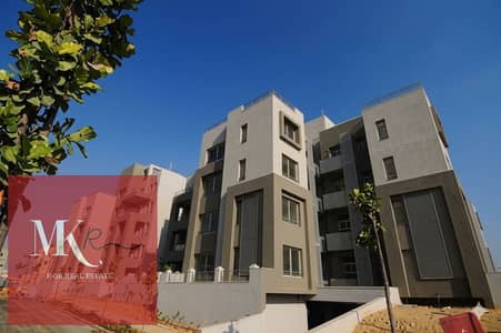 For Rent Apartment Studio Furnished Ground Floor with Garden, Ultra Super Lux Finishing, in The Village palm hills Compound, New Cairo.