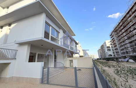 Cairo Gate by Emaar | Ready to move | Grand Residence | Duet Villa | 3BR | Private Backyard