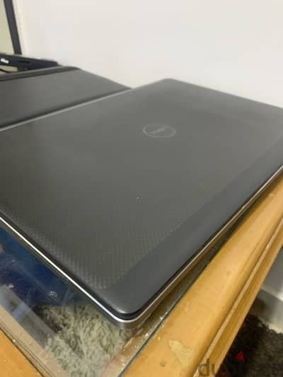 Dell pericsion  7720