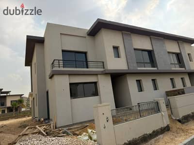 Twin House for Sale in SwanLake Residence New Cairo