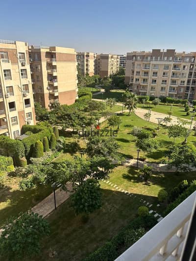 شقة للبيع في مدينتي بالمراحل الحادية عشر B11 مساحة 96متر 2نوم و 2حمام اتشطيبات خاصة فيو وايد جاردن الشقة طلعت مصطفى