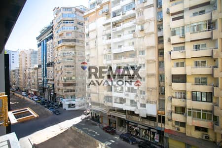 Apartment for sale ( 140m) - Laurent - (directly on the tram) - 6,500,000 L. E cash.