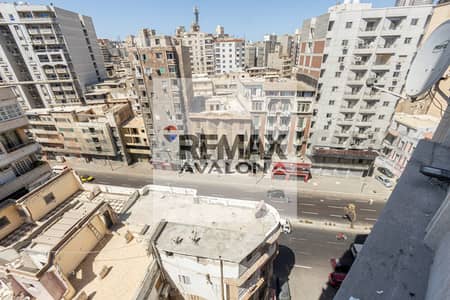شقة تشطيب كامل للايجار 200 م مصطفي كامل (ش ابو قير )