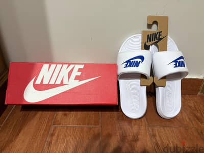 سلابر Nike اصلى وارد أمريكا
