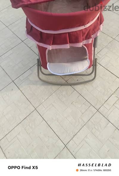 سرير اطفال للبيع