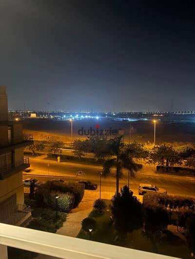 شقه للبيع  كاش فى مدينتى فى ال b8