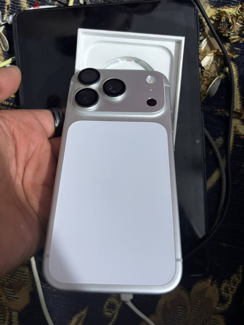 iPhone 17 pro 1