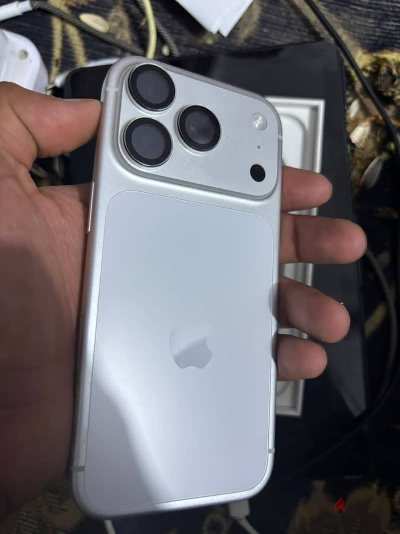 iPhone 17 pro 2