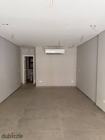 ستوديو للبيع في كمبوند Village West الشيخ زايد – موقع مميز وتشطيب كامل
