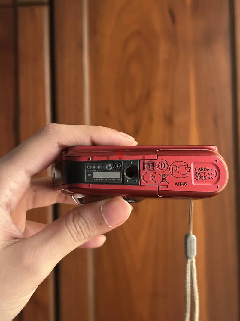 Canon A495 digital camera 1