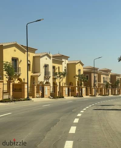 بالتقسيط تاون هاوس 290م للبيع في سيتي جيت ديار قطرية القاهرة الجديدة City Gate Diar Qatari New Cairo