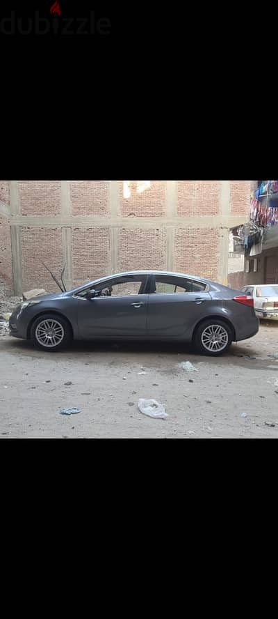جنوط اسبور ١٦ ماركة ssr wheels تم الشراء من ٣ سنوات حالة بفضل الله ممت