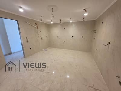 شقة 220م للايجار مباشرة علي النادي بكمبوند ماونتن فيو اى سيتي Mountain view i city