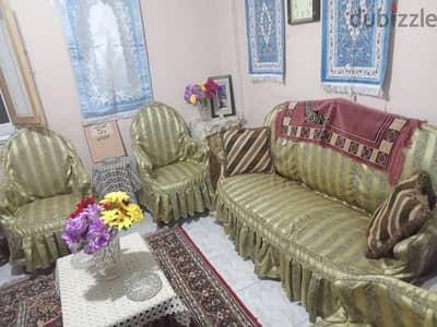 غرفة معيشة كاملة بسعر يا بلاش