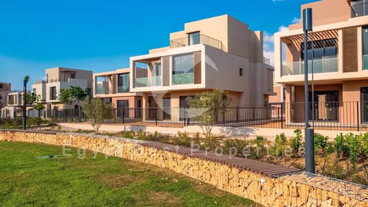 3-Bedroom + Nanny | Luxury Fully Finished | For the first time in SODIC (Non Coastal project)-4KM Swimmable lagoons | Downpayment : 1.5% over 10 years
