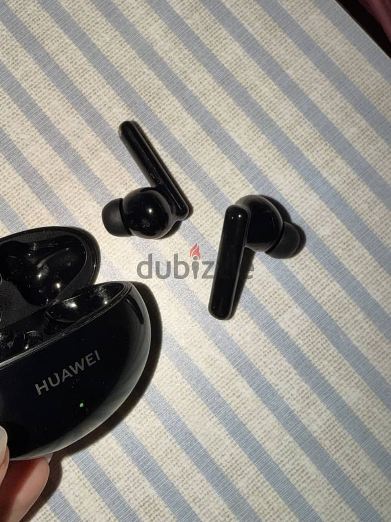 Huawei FreeBuds 4i 1