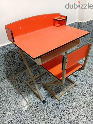 مكتب مزاكره للاطفال