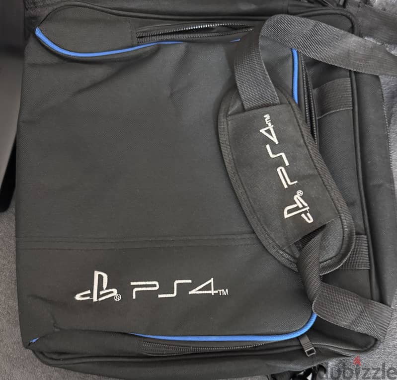 PS4 1TB + Controller + Black ops 4 + PS4 Bag 3