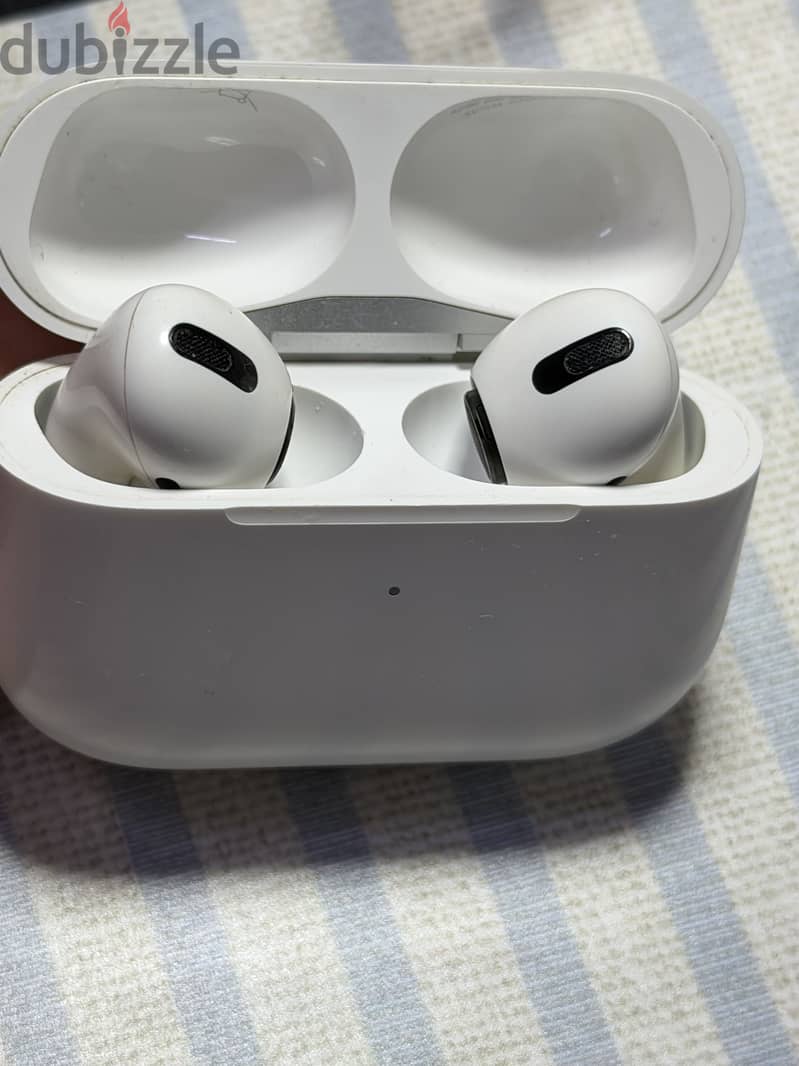 Apple AirPods Pro 1 1