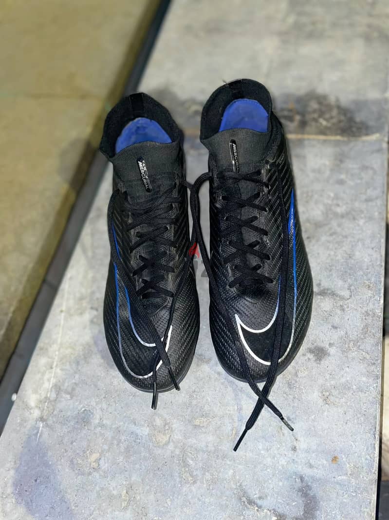 Nike soccer cleats 3