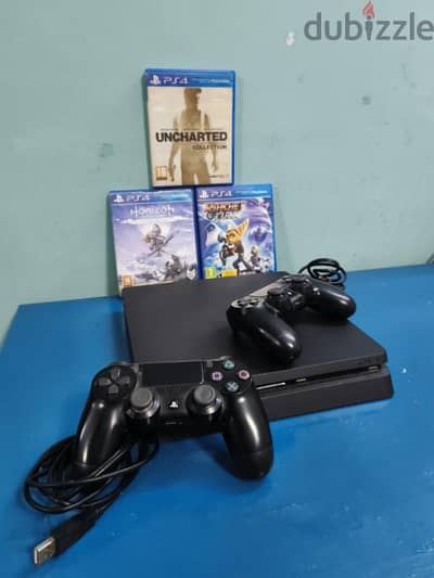 Playstation 4 بلايستيشن ٤ ps4 slim + 3 games