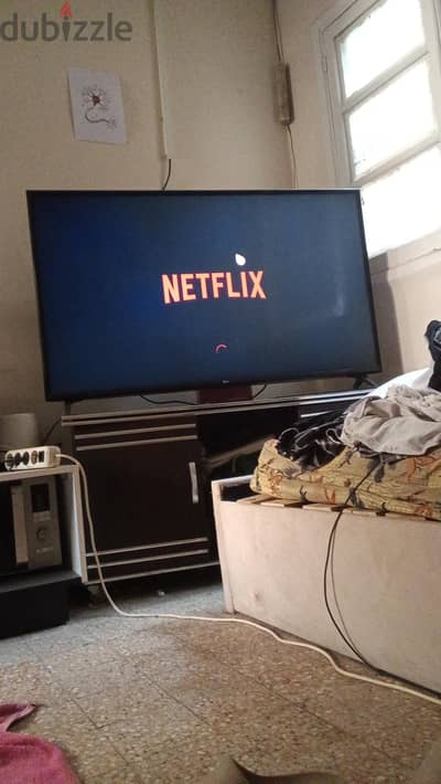 شاشه ال جي webos ٥٥ بوصه للبيع حاله ممتازه