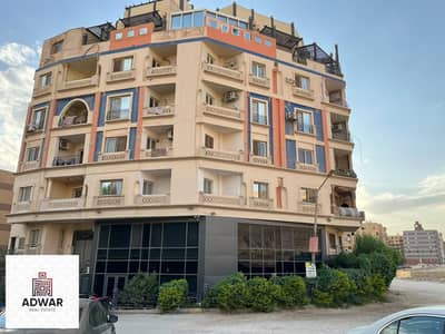 شقة للبيع 145م بالحى الثالث تصلح سكنى و ادارى تطل على حديقة بالهضبة الوسطى المقطم