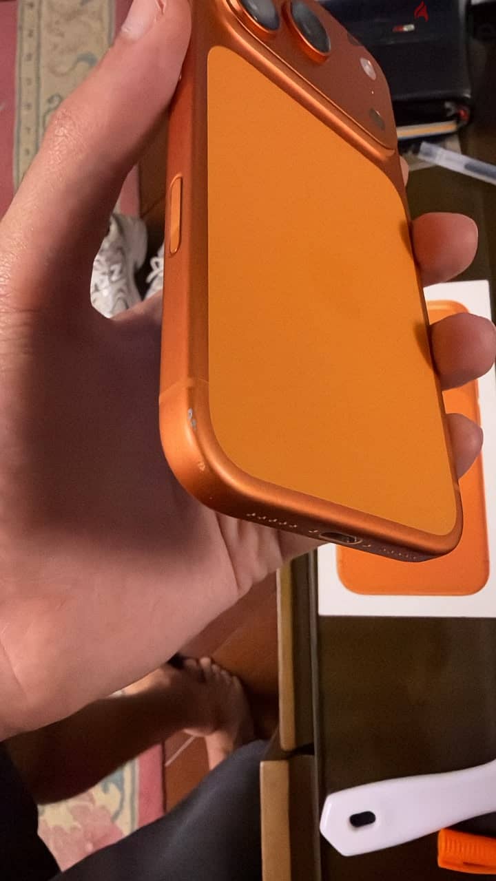 Iphone 17 pro 512gb 94% battery 3