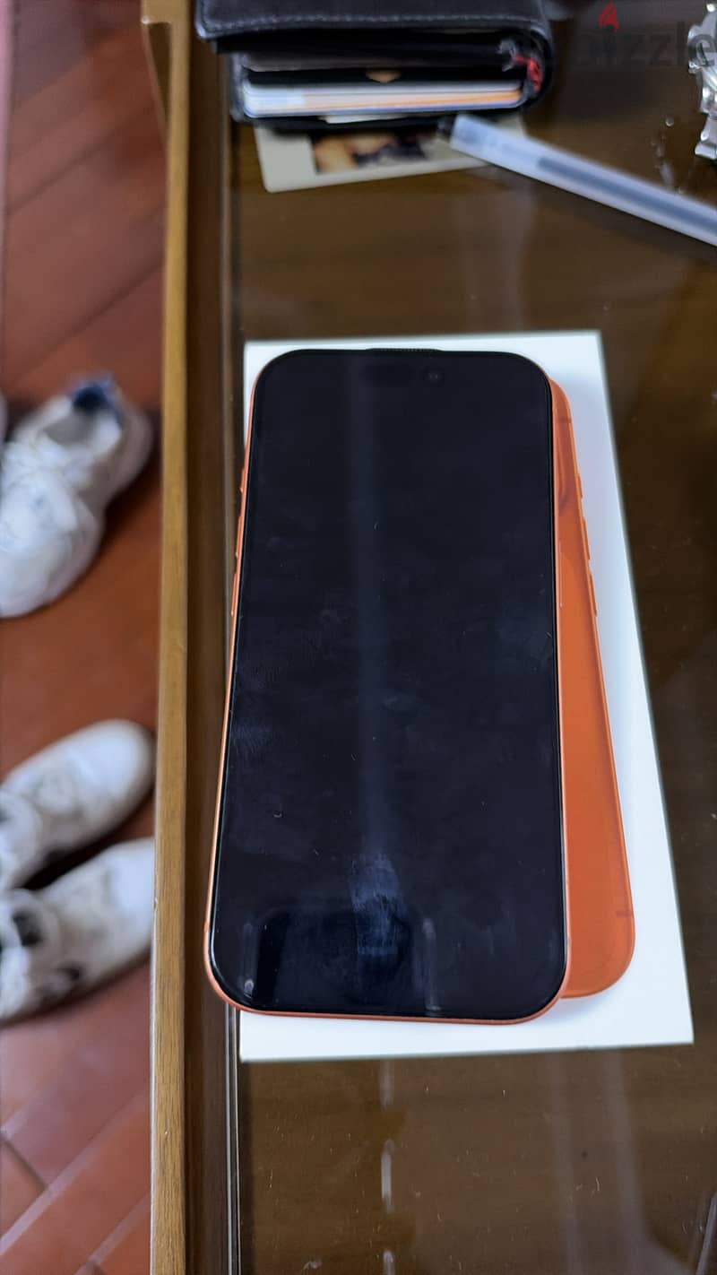 Iphone 17 pro 512gb 94% battery 4