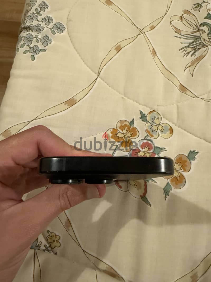 Apple - iPhone 16 Pro 5