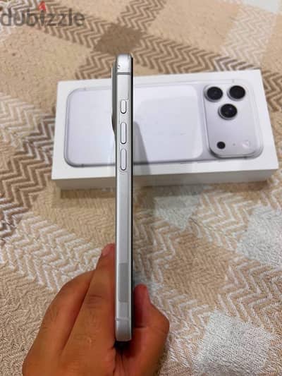 آبل - آيفون 17 برو ماكس