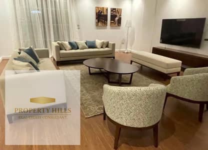 Selling a 265 sqm corner villa in La Vista City, heavily price-dropped for a quick sale!! Asking 24,598,500 EGP, with flexible payment plans up to 8 years!!