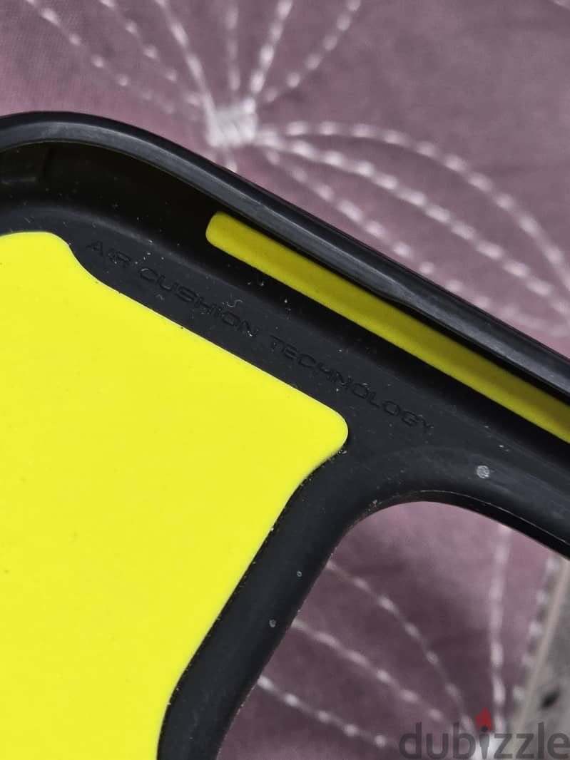iPhone 16 pro max cases include military spigen. 1