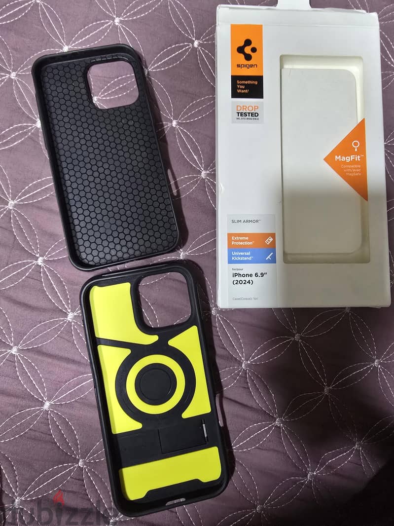 iPhone 16 pro max cases include military spigen. 6