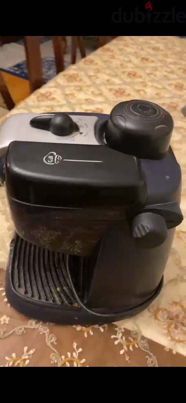 Delonghi Coffee Machine 4