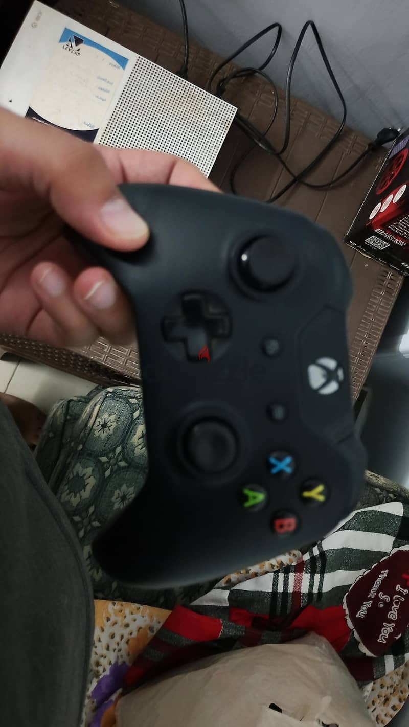 Xbox one s  1 tera + kinect 3