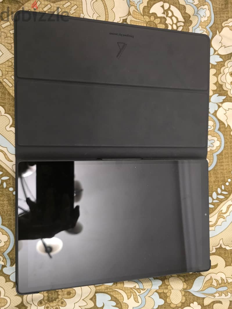 Samsung and Lenovo Tablets 1