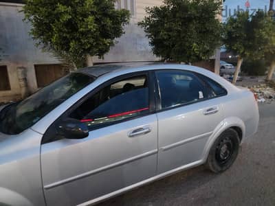 أوبترا ٢٠١١ للايجار الشهري