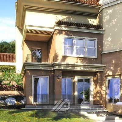 Villa for sale—ready for viewing—laid out over three floors. Located on the Suez Road, opposite Gate 4 of Madinaty and near El Shorouk City,